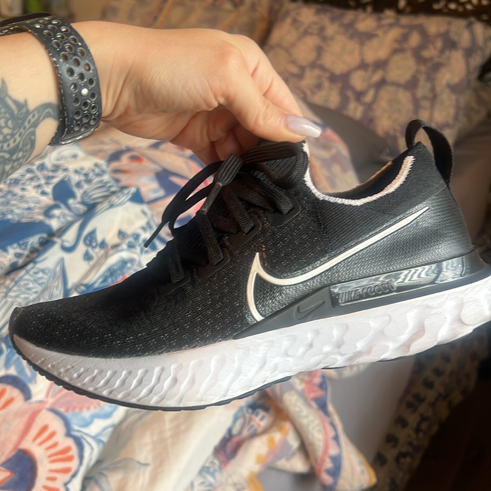 Nike Womens React Infinity Running Flyknit Shoes … - image 2